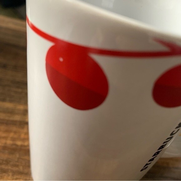 SALE! Starbucks 2012 Holiday Mug Set of Two - White with Red Bulb Garland - Picture 8 of 8